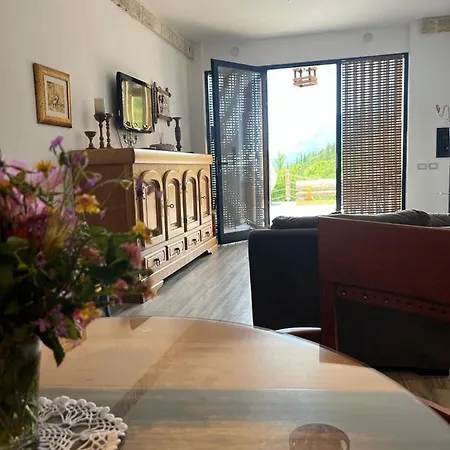 Rahoni Park & Apartments Hotell Dhërmi