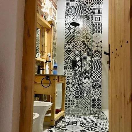 Rahoni Park & Apartments 4*