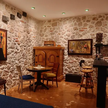 Rahoni Park & Hotel Dhermi
