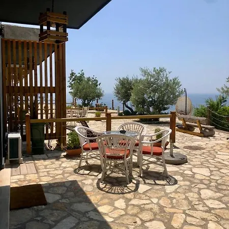 Rahoni Park & Apartments 4*