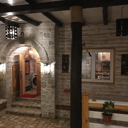 Szálloda Rahoni Park & Apartments 4*