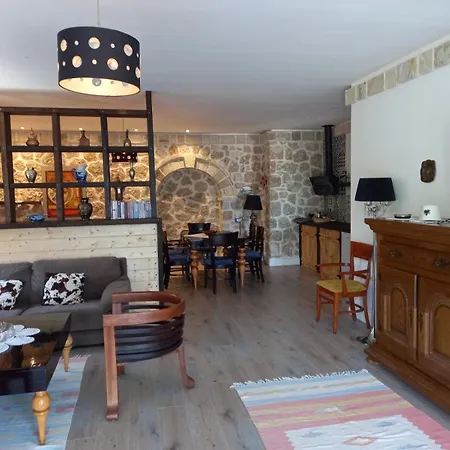 Rahoni Park & Apartments Szálloda