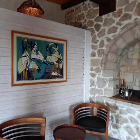 Rahoni Park & Apartments