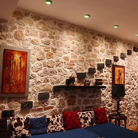 Hotel Rahoni Park & Dhërmi